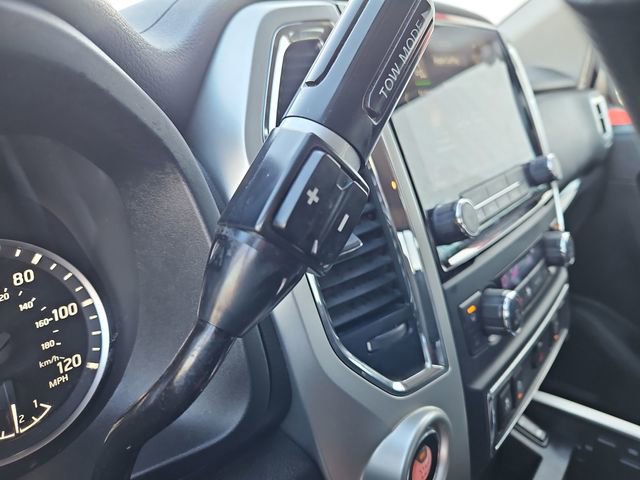 Used 2021 Nissan Titan SV w/ SV Convenience Package image 31