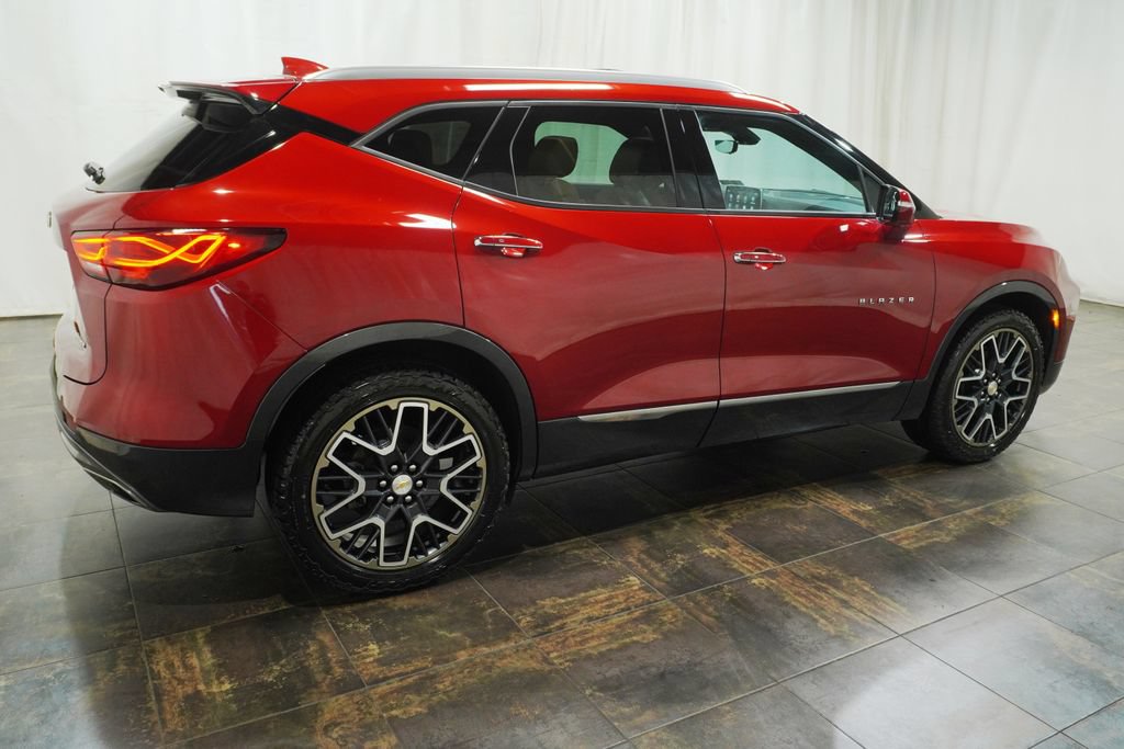 Used 2023 Chevrolet Blazer Premier w/ Driver Confidence II Package AWD/4WD image 4