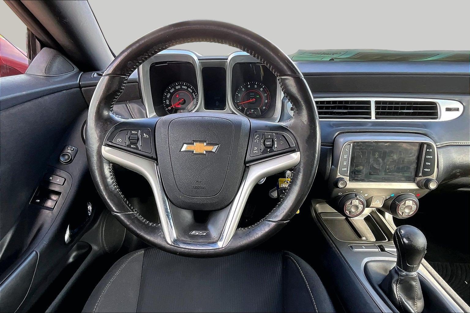 Used 2015 Chevrolet Camaro SS RWD image 5