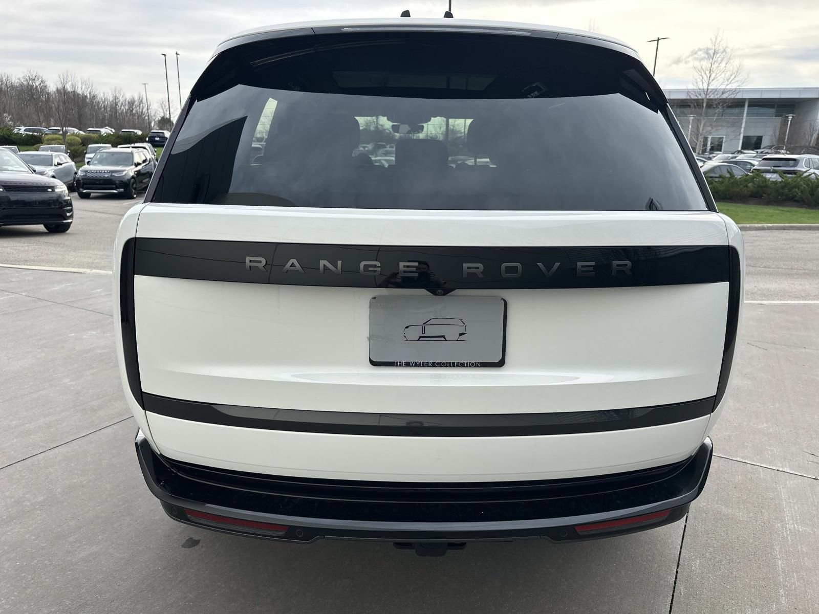 New 2026 Land Rover Range Rover SE AWD/4WD image 6