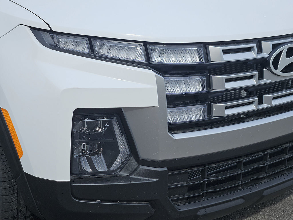 New 2027 Hyundai Santa Cruz SE FWD image 8