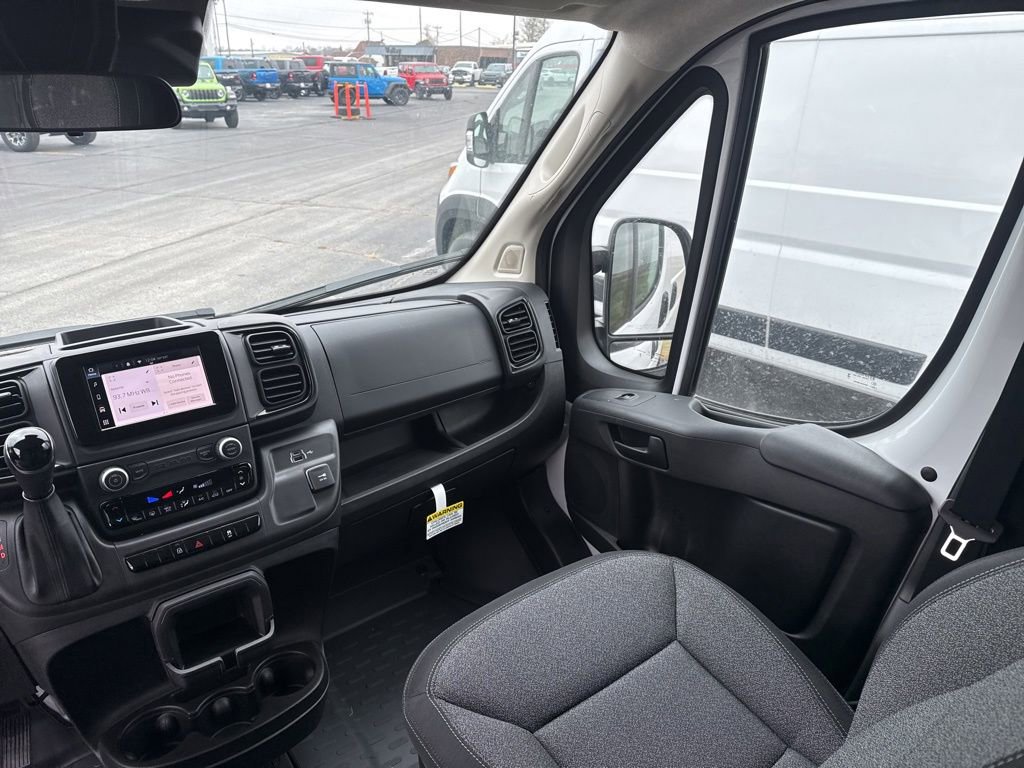 Used 2024 RAM ProMaster 2500 image 36
