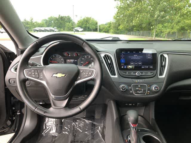 Used 2023 Chevrolet Malibu RS FWD image 13