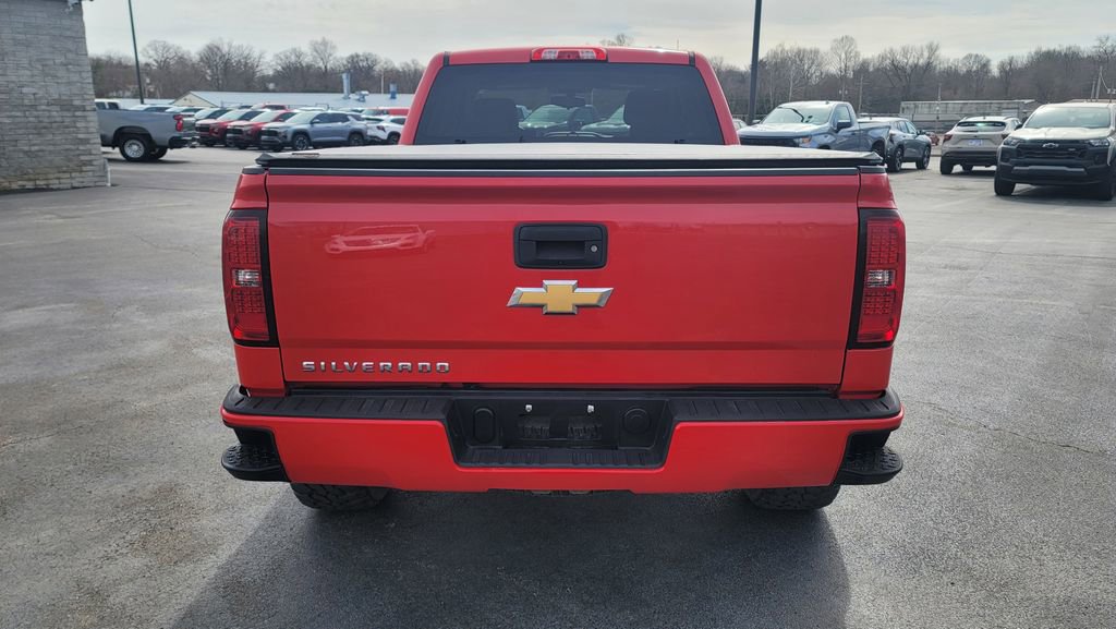 Used 2018 Chevrolet Silverado 1500 Custom w/ Custom Convenience Package AWD/4WD image 10