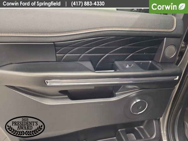 Used 2018 Ford Expedition Max Platinum image 23
