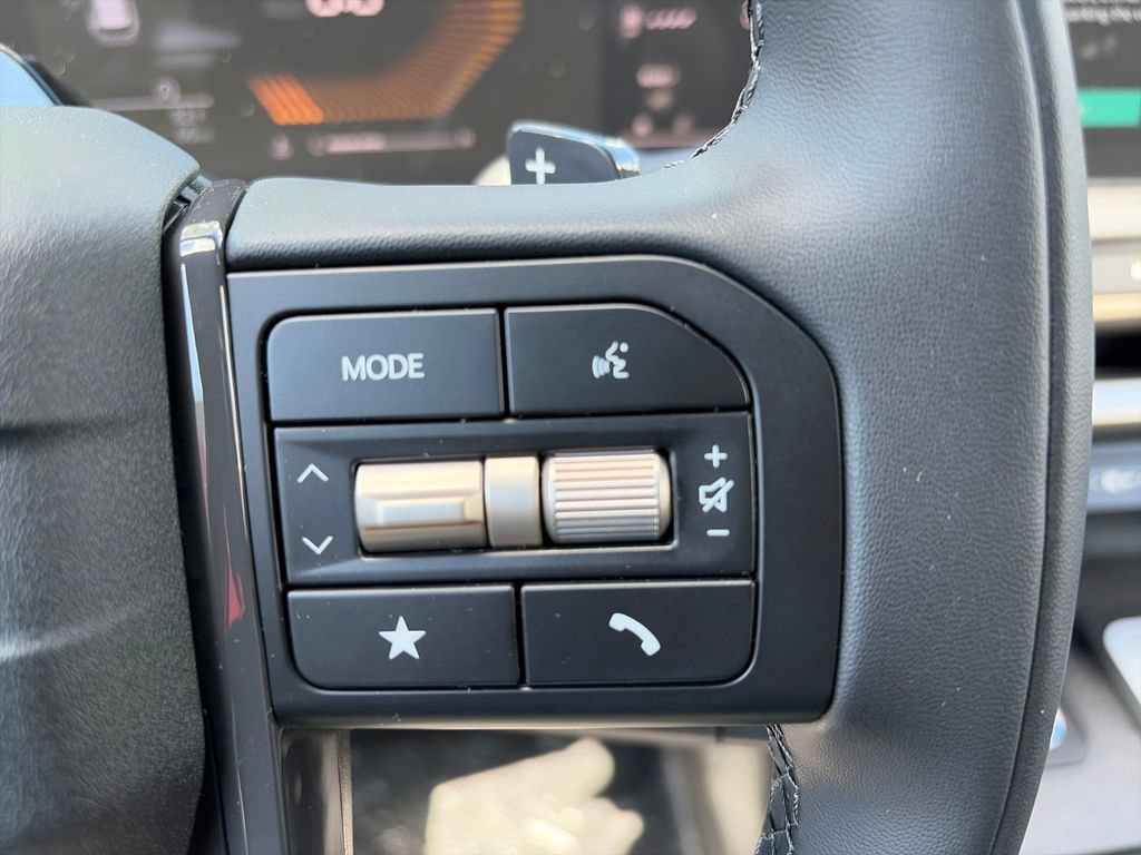 Used 2027 Kia Telluride LX FWD image 11