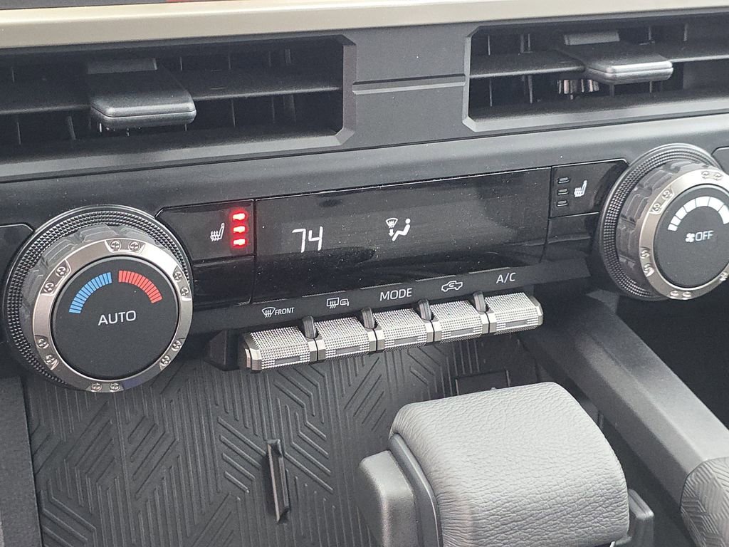 Used 2026 Toyota Tacoma TRD Off-Road image 27