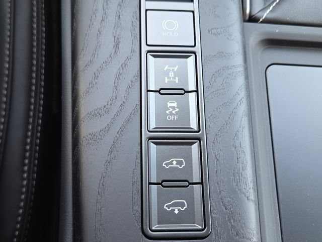New 2026 Lexus LX 600 4WD w/ Luxury Package image 20