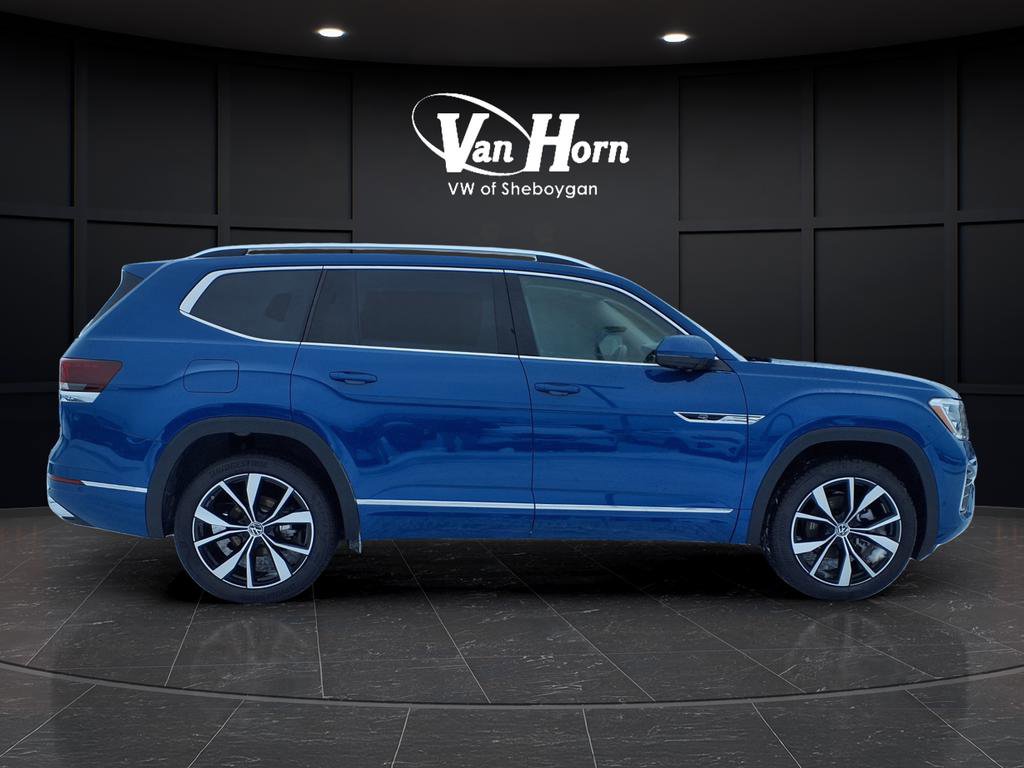 Used 2025 Volkswagen Atlas SEL Premium R-Line image 2