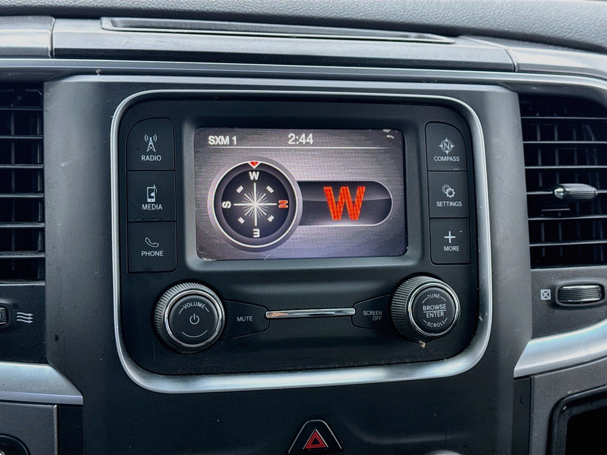 Used 2024 RAM 1500 Classic SLT AWD/4WD image 9