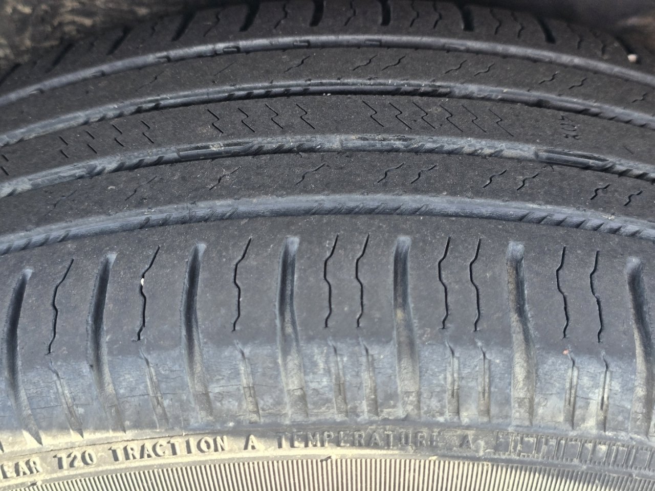 Used 2014 Toyota RAV4 XLE AWD/4WD image 10