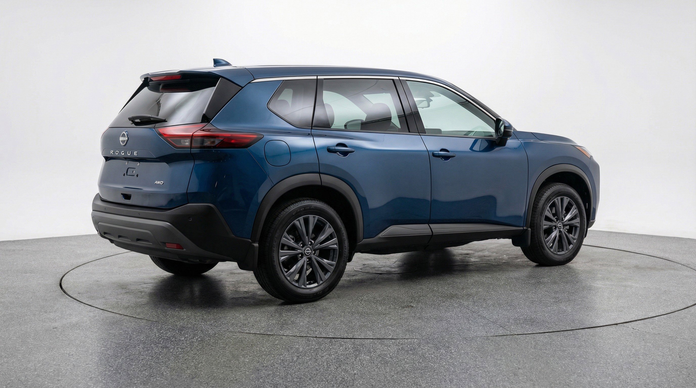 Used 2025 Nissan Rogue SV AWD/4WD image 9