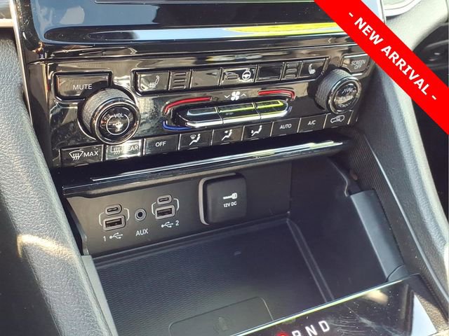 Used 2025 Jeep Grand Cherokee Altitude image 22