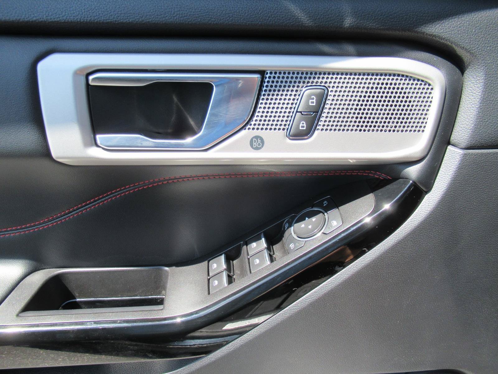Used 2022 Ford Explorer ST-Line w/ Class IV Trailer Tow Package RWD image 21