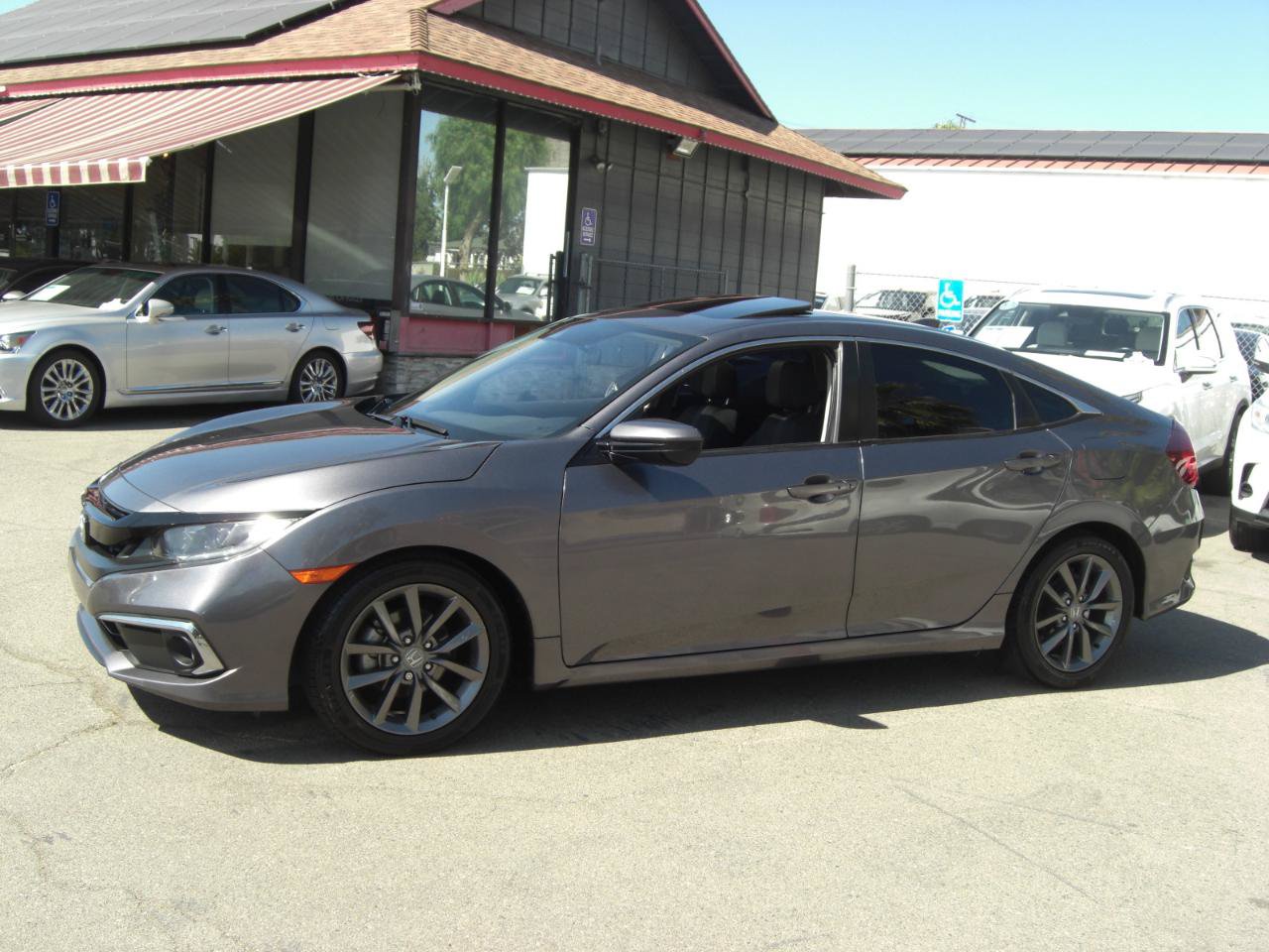 Used 2021 Honda Civic EX image 3