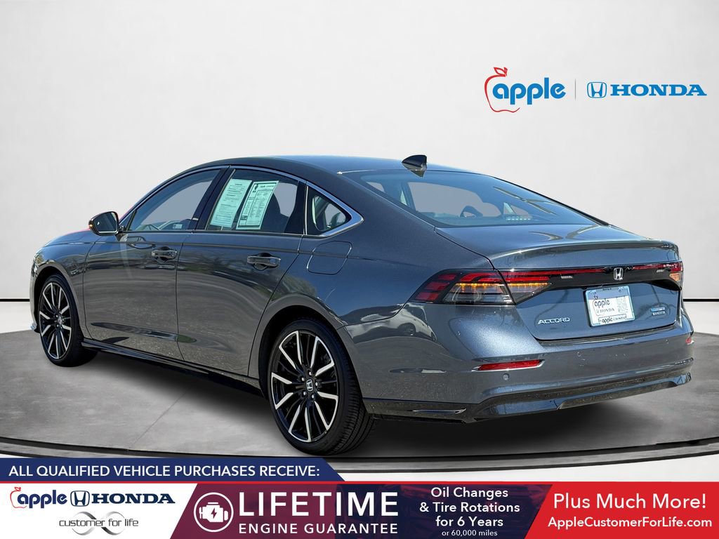 Used 2023 Honda Accord Touring image 4
