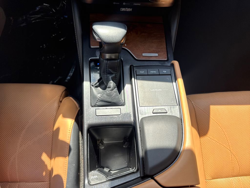 Used 2022 Lexus ES 350 Ultra Luxury w/ Accessory Package 2 FWD image 22