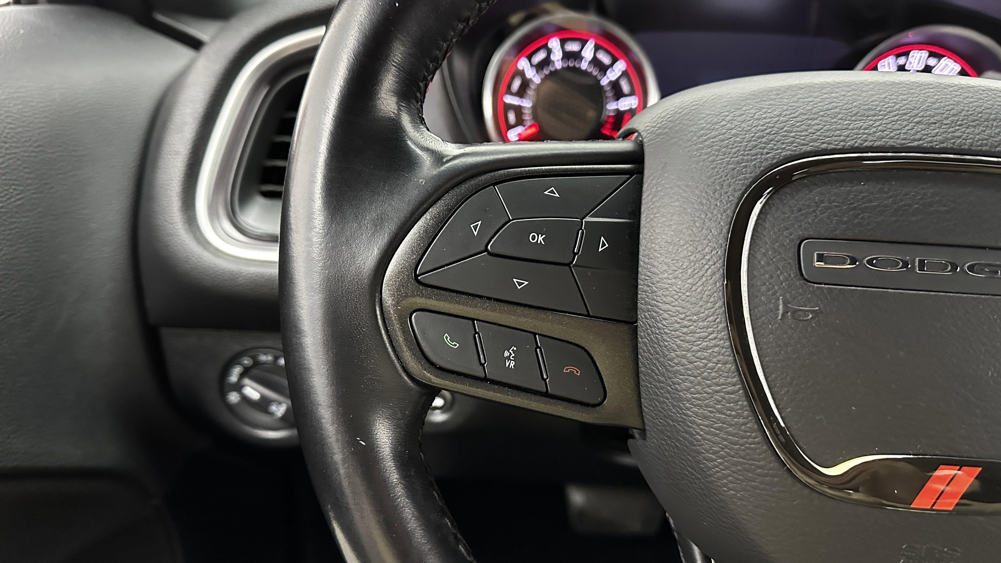 Used 2021 Dodge Challenger SXT w/ Driver Convenience Group image 22