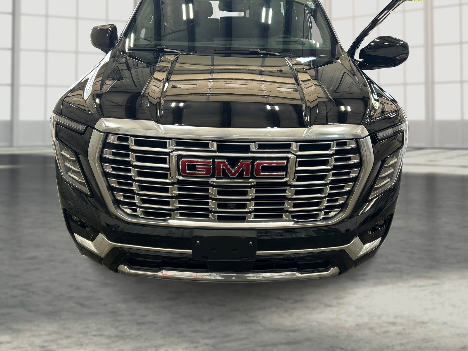Used 2025 GMC Yukon Denali AWD/4WD image 20
