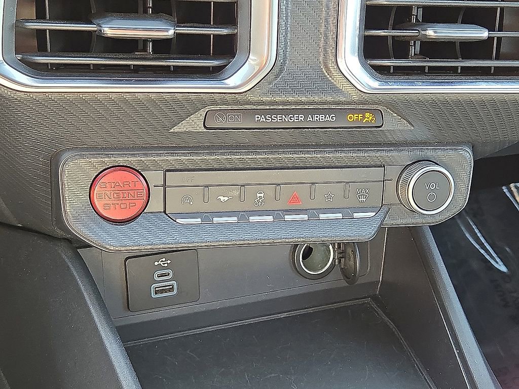 Used 2025 Ford Mustang Premium image 26
