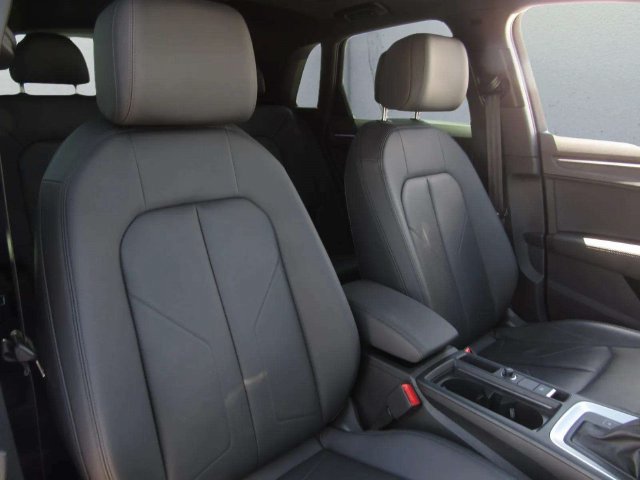 Used 2023 Audi Q3 2.0T Premium Plus AWD/4WD image 11