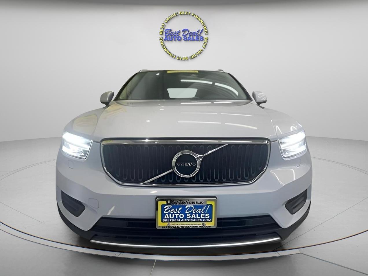 Used 2022 Volvo XC40 T5 Momentum AWD/4WD image 8