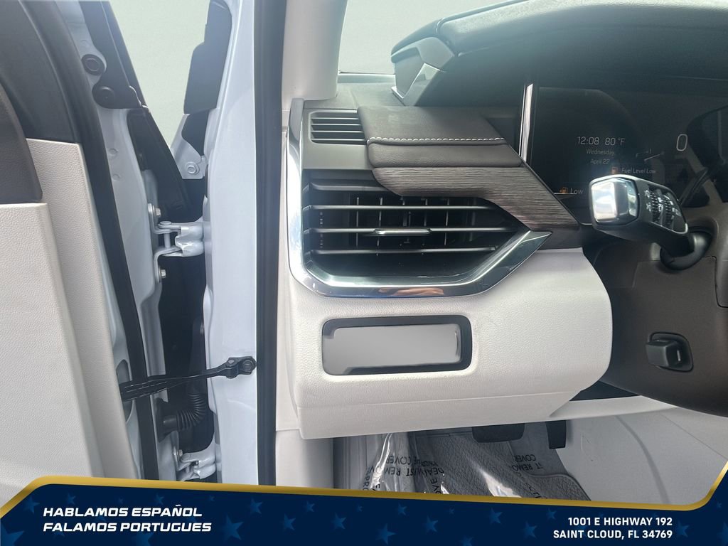 New 2026 GMC Acadia Denali w/ Super Cruise Package FWD image 17