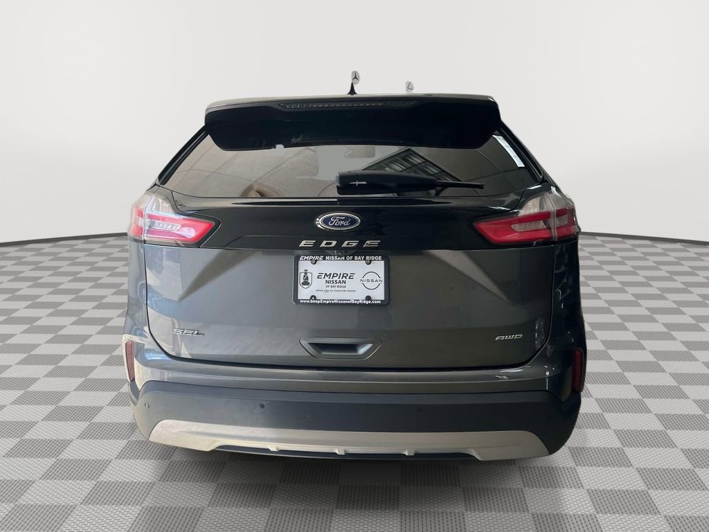 Used 2024 Ford Edge SEL image 4