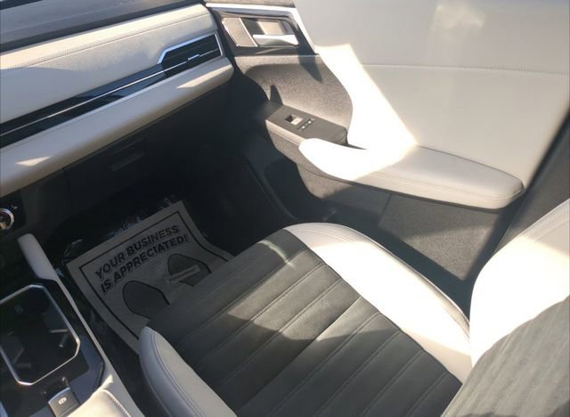 New 2026 Mitsubishi Outlander SE FWD image 19