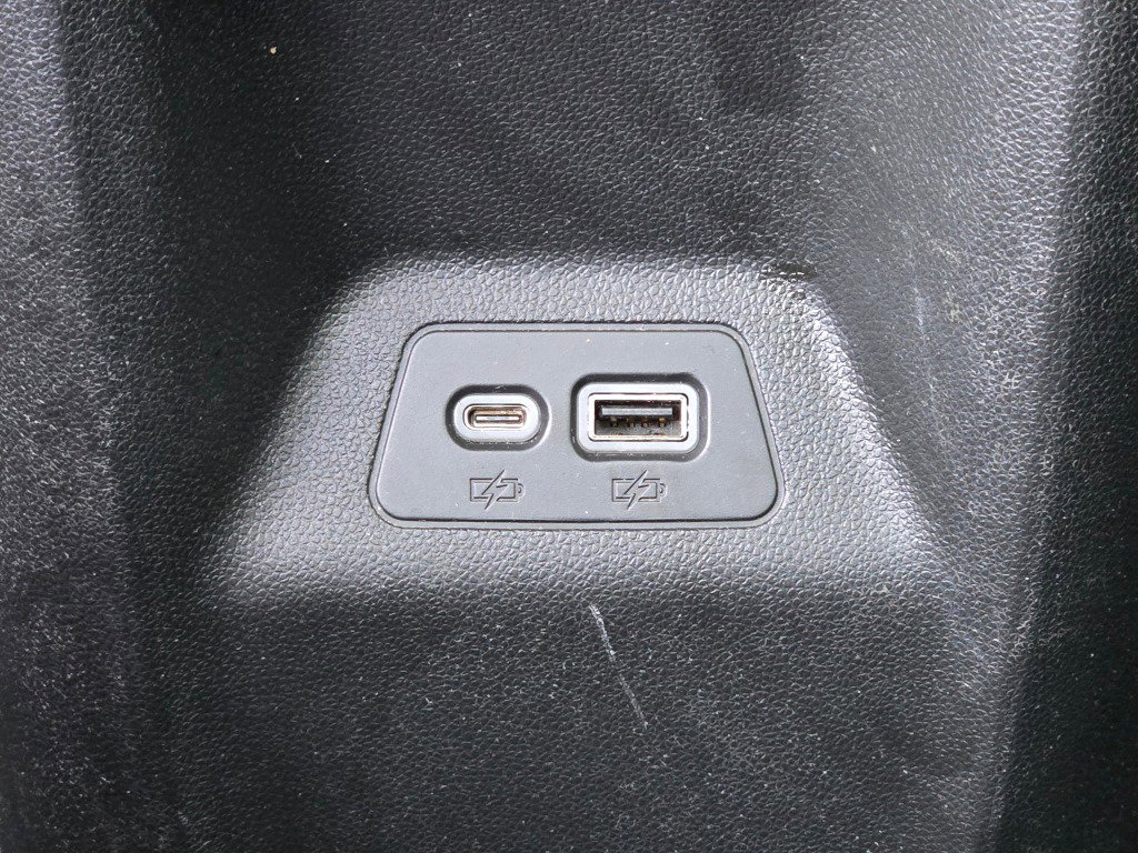 Used 2023 Buick Envision Essence w/ Sport Touring Package image 18