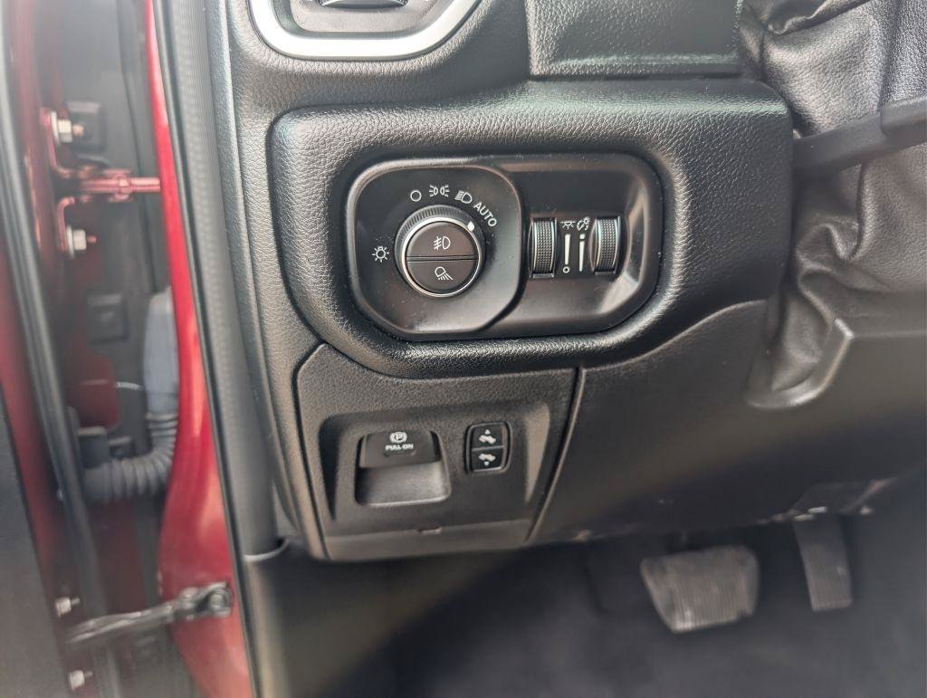 Used 2020 RAM 1500 Laramie AWD/4WD image 34