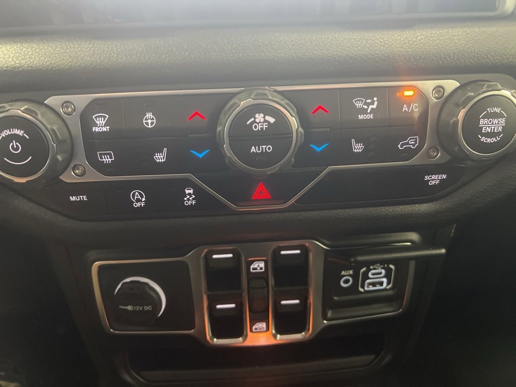 Certified 2025 Jeep Wrangler Sport S image 14