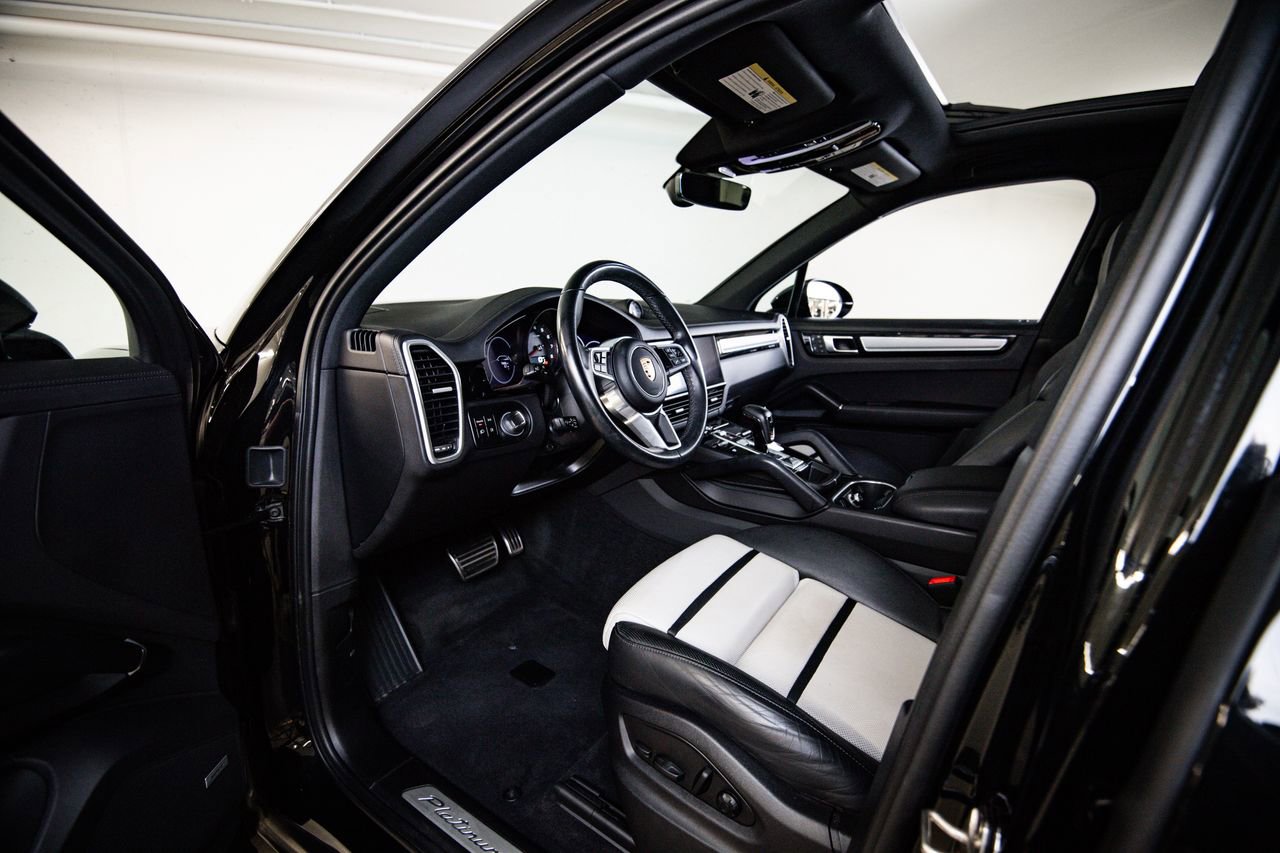 Certified 2023 Porsche Cayenne S Platinum image 4