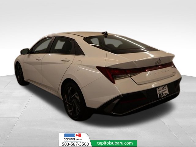 Used 2024 Hyundai Elantra Limited FWD image 5