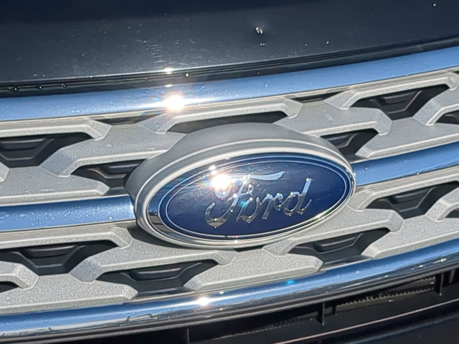 Used 2019 Ford Explorer XLT w/ Equipment Group 202A image 16