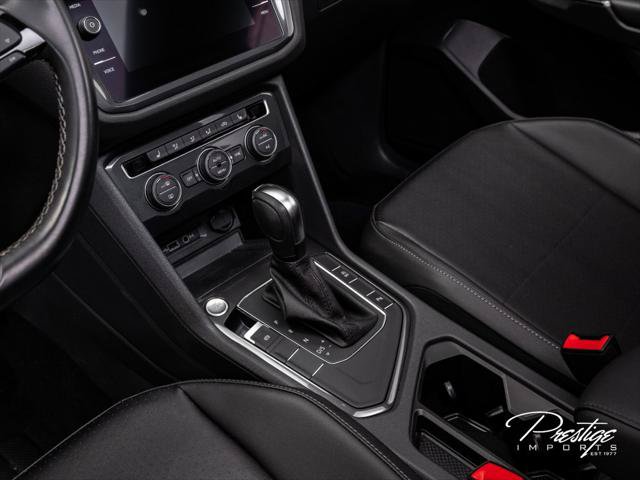 Used 2020 Volkswagen Tiguan SE R-Line FWD image 23