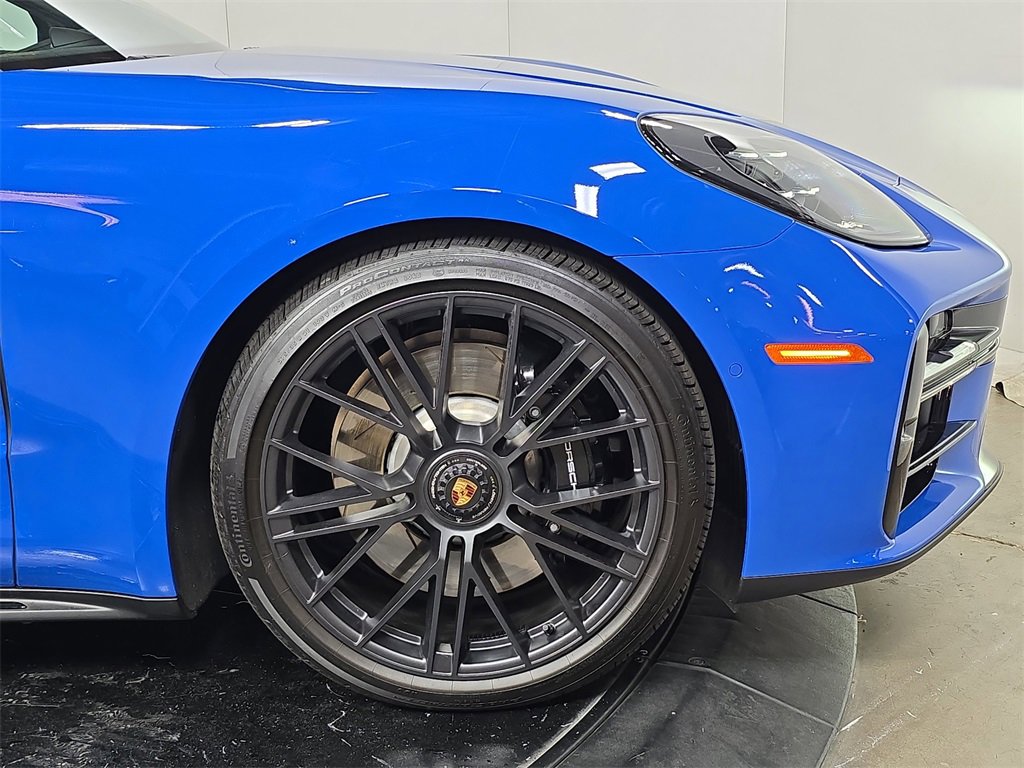 Certified 2025 Porsche Panamera GTS image 11