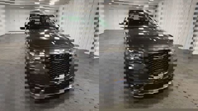 Used 2023 Chrysler 300 Touring L w/ Popular Equipment Group image 3