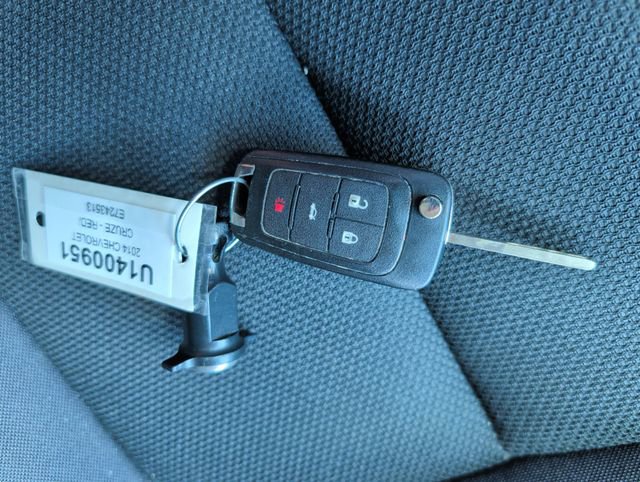 Used 2014 Chevrolet Cruze LT FWD image 25