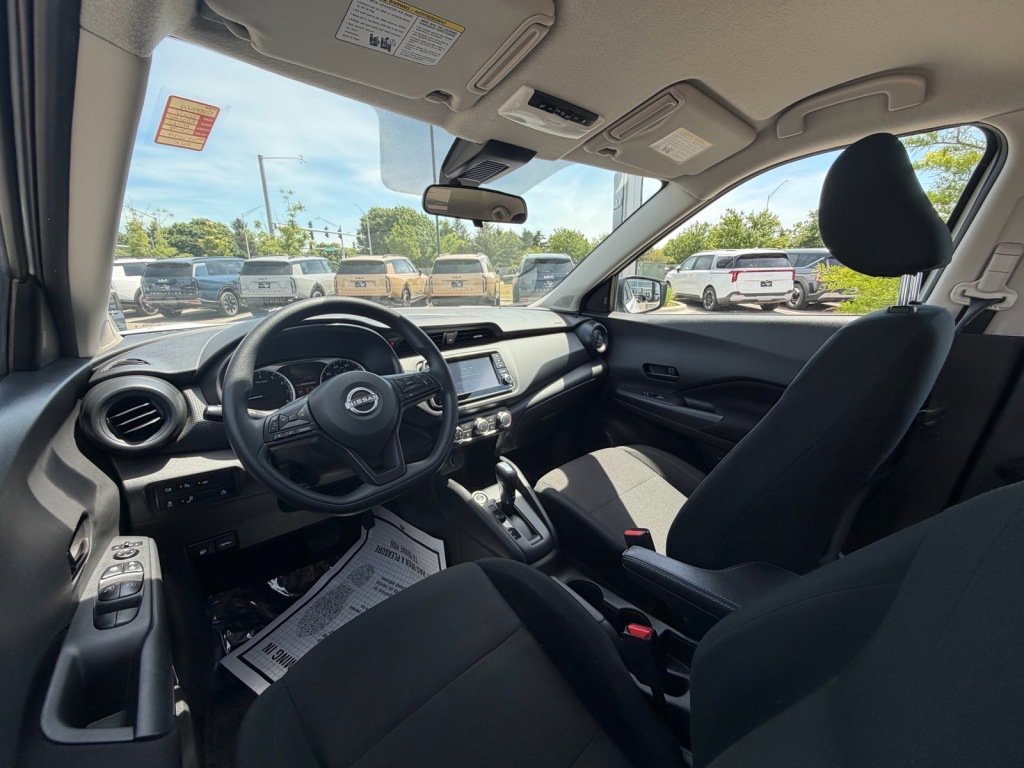 Used 2024 Nissan Kicks S FWD image 8
