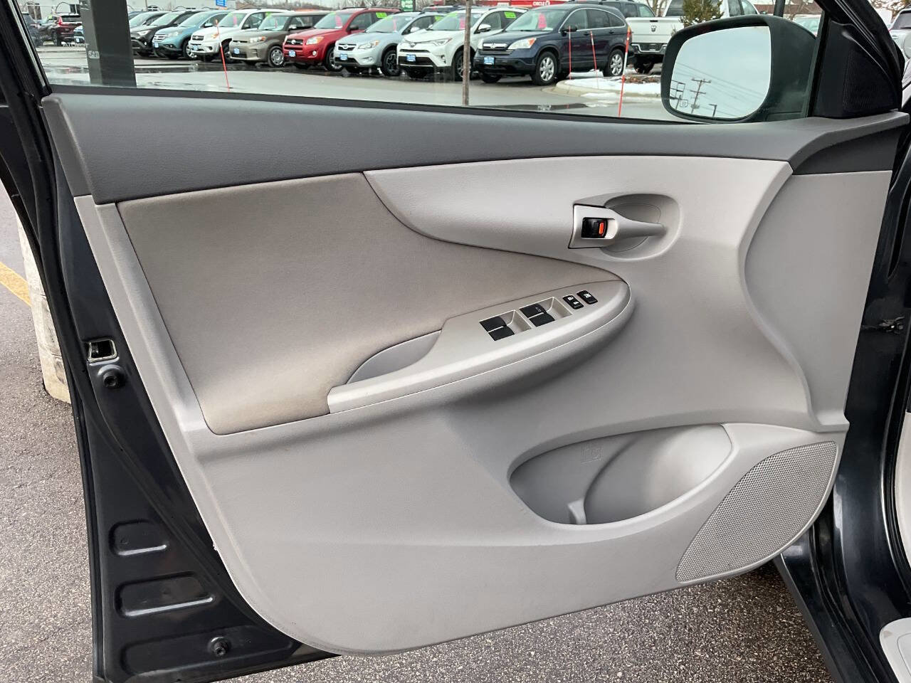 Used 2010 Toyota Corolla LE image 22