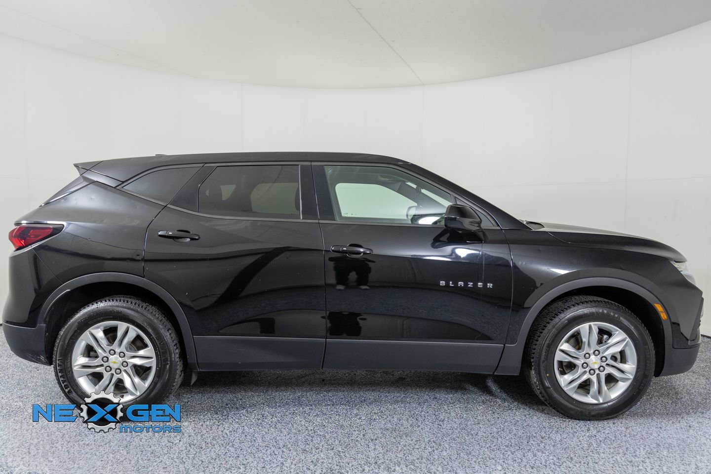 Used 2020 Chevrolet Blazer LT FWD image 8