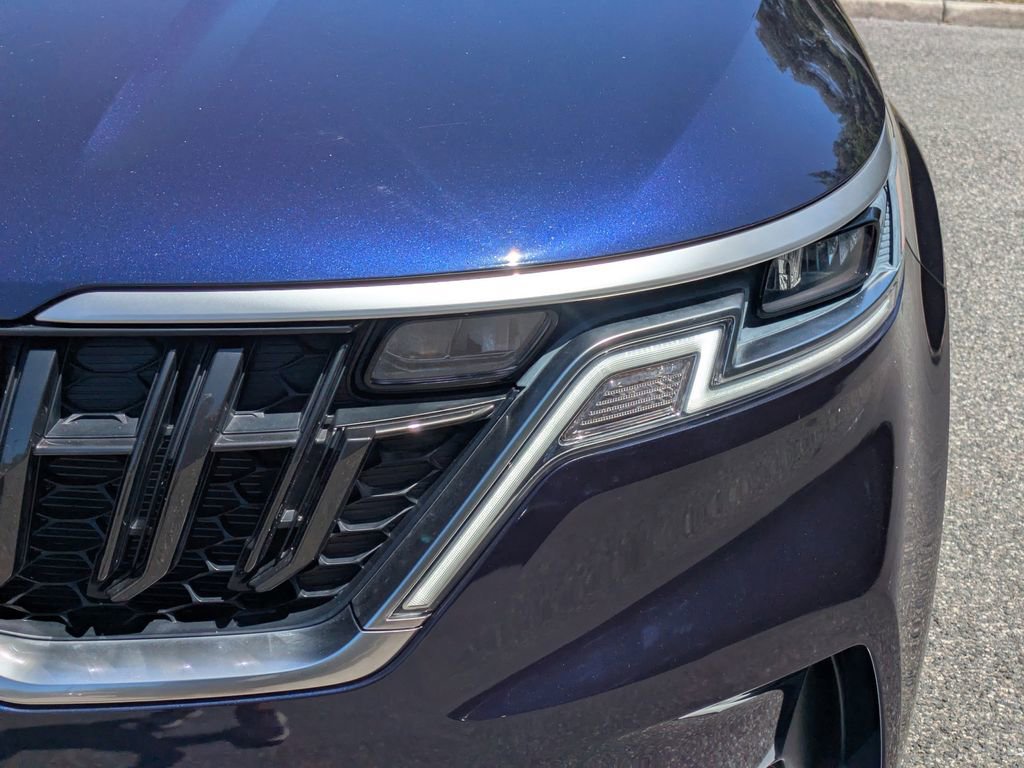 Used 2024 Kia Carnival LX FWD image 9