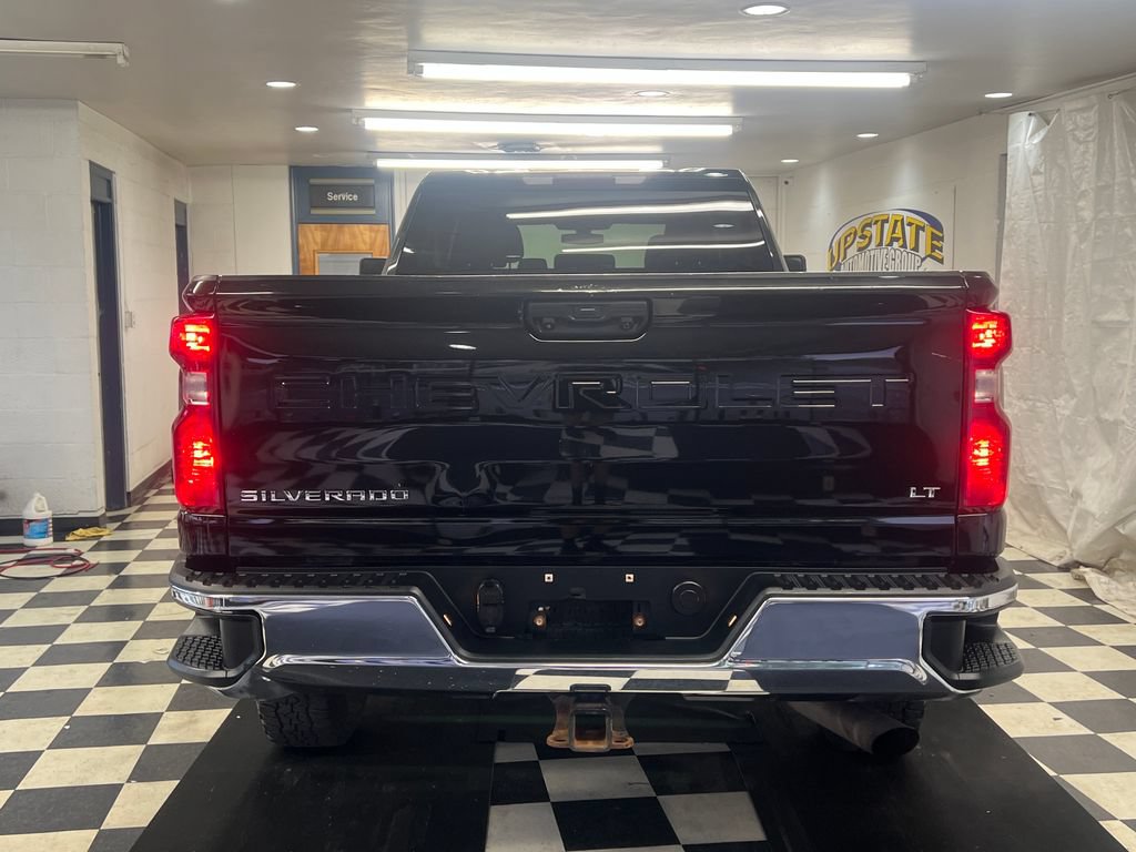 Used 2020 Chevrolet Silverado 2500 LT AWD/4WD image 11