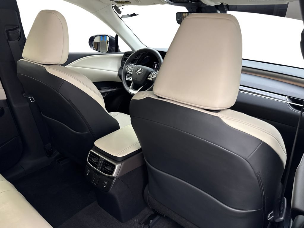 Used 2024 Lexus RX 350 FWD w/ Technology Package image 40