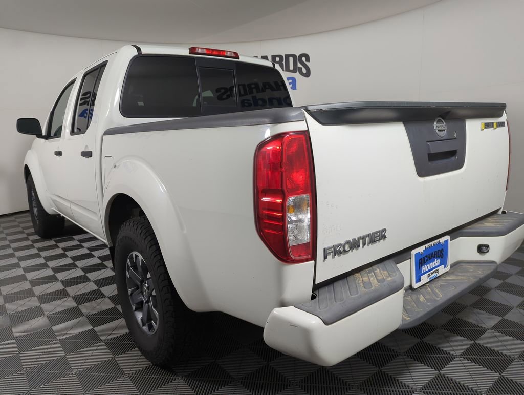 Used 2015 Nissan Frontier Desert Runner RWD video 2