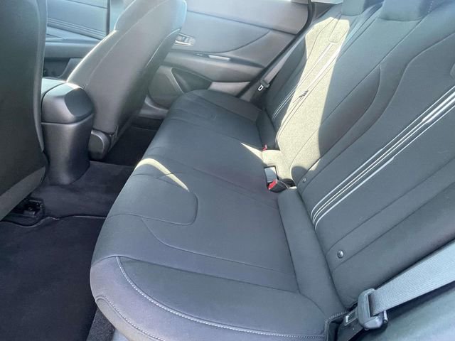 Used 2021 Hyundai Elantra SEL w/ Convenience Package image 12