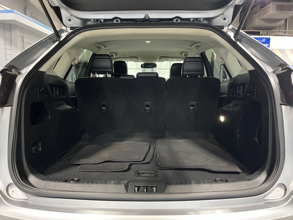 Used 2021 Ford Edge SEL FWD image 35