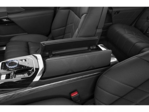New 2026 BMW i7 xDrive60 AWD/4WD image 16