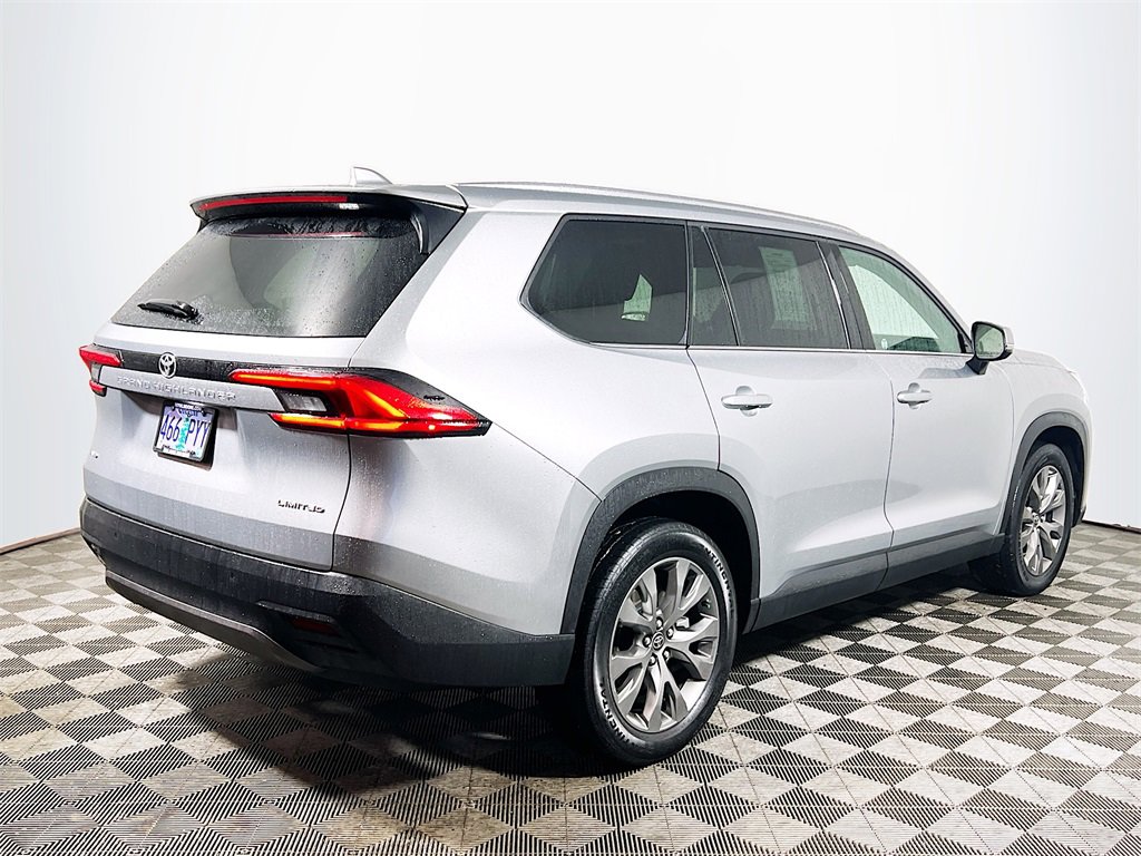 Used 2024 Toyota Grand Highlander Limited image 8